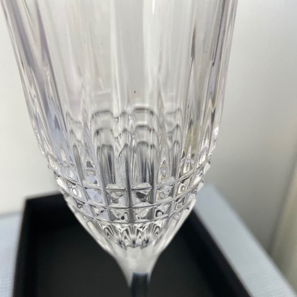 SOLD.  Waterford Crystal LISMORE DIAMOND toasting Champagne flute - Picture 6 of 11